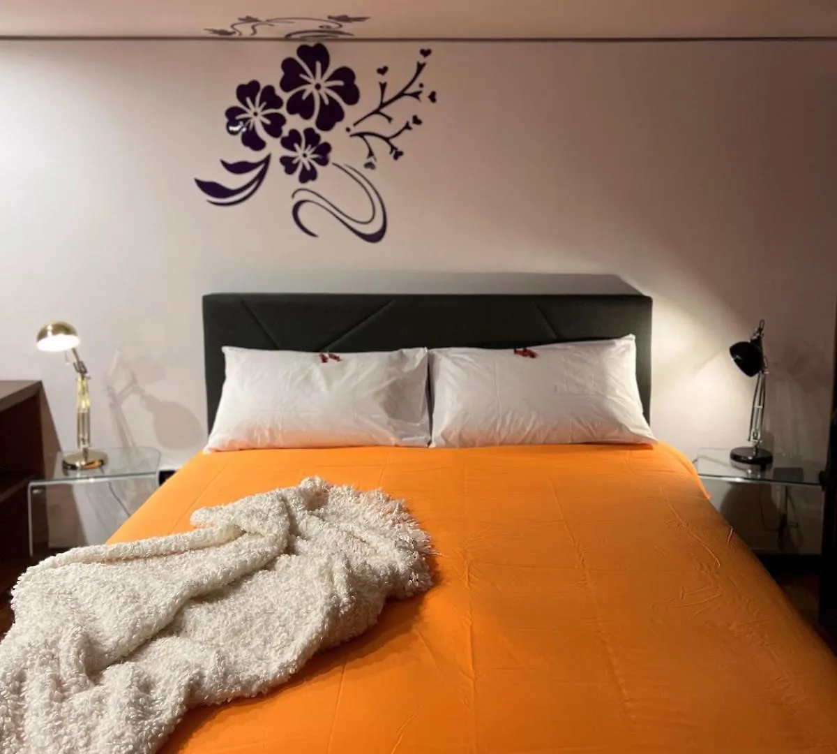 Ann' Amari Arancione Villa Naples